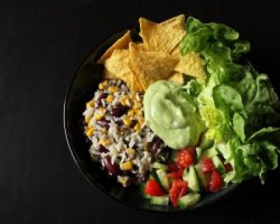 Rezept: Taco Bowl mit Avocado Dip