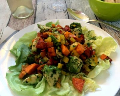 Süßkartoffelsalat mit Bohnencreme