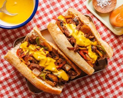 Veganes Philly Cheesesteak – unser Rezept für das Kult-Sandwich