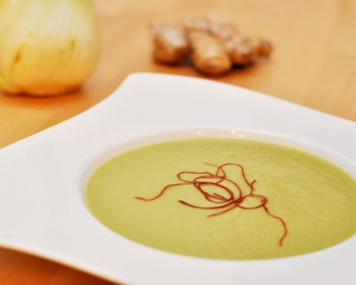 Würzige Fenchel-Zucchini-Suppe