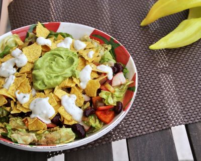 Veganer Nacho-Salat - raffiniert und sommerlich