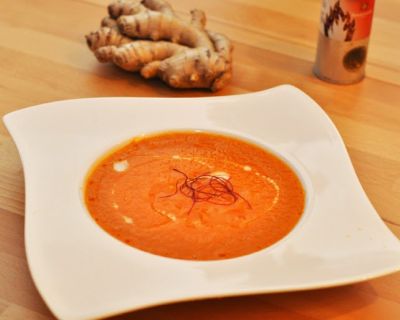 Scharfe Paprika-Fenchel-Suppe