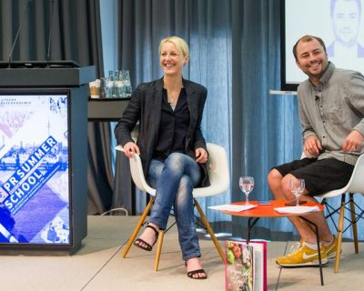 Lea Green zum Thema ” Blogger-Relations” auf dem Podium der PR Summerschool 2016