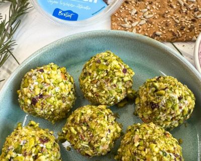 Cremige vegane Frischkäse-Bällchen