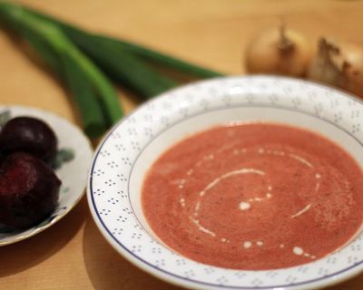 Rote Bete–Meerrettich–Kokos–Suppe