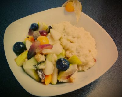 Fruchtiges trifft Hirsebrei