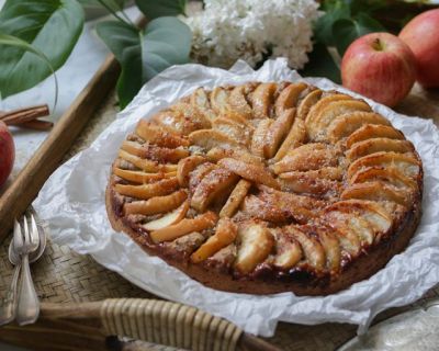 Veganer gewürzter Apfelkuchen