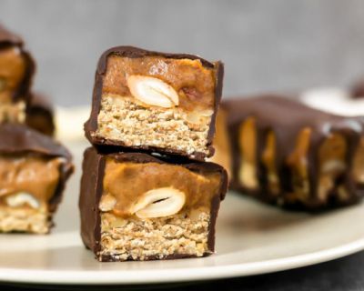 Schokoriegel selbst machen („Vegane Snickers“) – ohne Haushaltszucker!