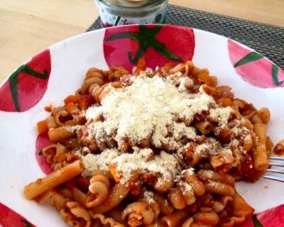 Herzhafter Tortellini-Salat - und mehr Neuigkeiten vom Vegourmet Veganversand