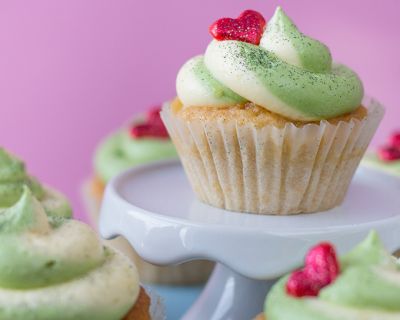 Zitronen-Cupcakes mit Matcha-Zitronen-Frosting